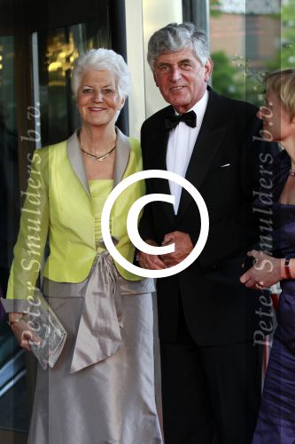 Amsterdam 27 mei 2011
Verjaardagsfeest prinses Maxima vanwege haar 40e verjaardag in het concertgebouw. Aanwezig oa Prins Willem Alexander Koningin Beatrix Prinses Irene Prinses Christina Margriet Pieter v Vollenhoven Prins Friso en mabel Wisse Smit Prins Constantijn en Prinses laurentien Prins Maurits en Marilenen Prins Bernhard en Annette Prins Floris en Aimee  Prins Pieter Christiaan en Anita alsmede haar ouders Jorge Zorrequieta en moder en broer Martin. Sybilla Dekker met man
Peter Smulders bv