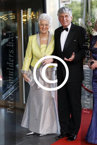 Amsterdam 27 mei 2011
Verjaardagsfeest prinses Maxima vanwege haar 40e verjaardag in het concertgebouw. Aanwezig oa Prins Willem Alexander Koningin Beatrix Prinses Irene Prinses Christina Margriet Pieter v Vollenhoven Prins Friso en mabel Wisse Smit Prins Constantijn en Prinses laurentien Prins Maurits en Marilenen Prins Bernhard en Annette Prins Floris en Aimee  Prins Pieter Christiaan en Anita alsmede haar ouders Jorge Zorrequieta en moder en broer Martin. Sybilla Dekker met man
Peter Smulders bv