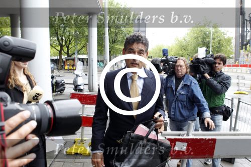Amsterdam 9 mei 2011
Tessa v Leijenhorst en advocaat Gerard Spong arriveren bij het politieburo waar ze aangifte tegen Martijn Krabbe gaan doen.
Peter Smulders bv