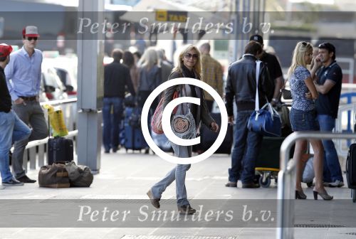 Ibiza 1 en 2 juni 2001
Diversen Bn ers vieren vakantie op ibiza. Wendy v Dijk was er met vriendinnen
Peter Smulders bv