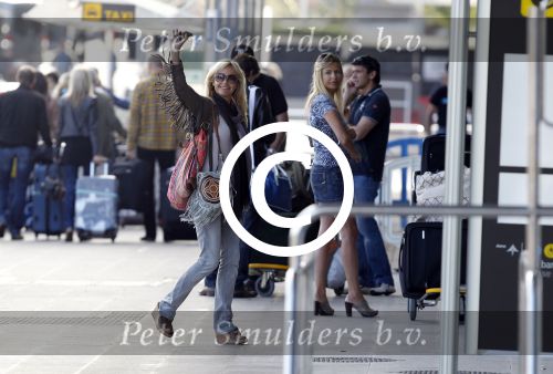 Ibiza 1 en 2 juni 2001
Diversen Bn ers vieren vakantie op ibiza. Wendy v Dijk was er met vriendinnen
Peter Smulders bv