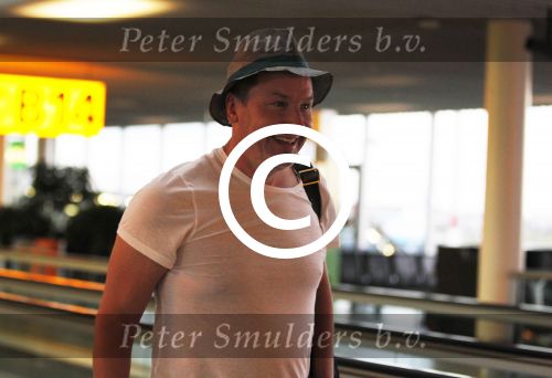 Schiphol 29 mei 2011
Wessel v Diepen en Daphne Bunskoek komen terug van ibiza.
Peter Smulders bv