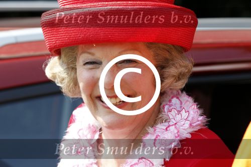 Amstelveen 6 mei 2011
Opnames tv serie over koningin Beatrix met in de hoofdrollen Willeke v Ammelrooy ( Beatrix) Bastiaan Ragas (Prins Willem Alexander) en Katja Herbers (Maxima).
Peter Smulders bv