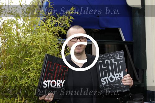 Amsterdam, 16 Mei 2011
Uitreiking boek HIT Story van fotograaf William Rutten en Cors v d Berg

Foto Peter Smulders BV