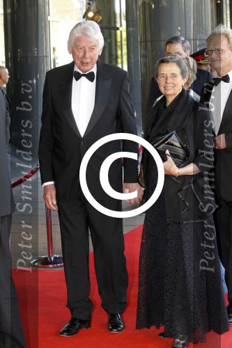 Amsterdam 27 mei 2011
Verjaardagsfeest prinses Maxima vanwege haar 40e verjaardag in het concertgebouw. Aanwezig oa Prins Willem Alexander Koningin Beatrix Prinses Irene Prinses Christina Margriet Pieter v Vollenhoven Prins Friso en mabel Wisse Smit Prins Constantijn en Prinses laurentien Prins Maurits en Marilenen Prins Bernhard en Annette Prins Floris en Aimee  Prins Pieter Christiaan en Anita alsmede haar ouders Jorge Zorrequieta en moder en broer Martin. Wim Kok met zijn vrouw rita
Peter Smulders bv
