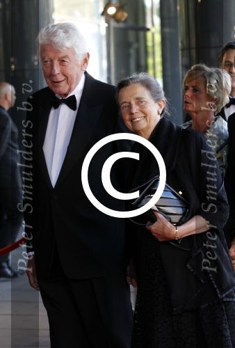 Amsterdam 27 mei 2011
Verjaardagsfeest prinses Maxima vanwege haar 40e verjaardag in het concertgebouw. Aanwezig oa Prins Willem Alexander Koningin Beatrix Prinses Irene Prinses Christina Margriet Pieter v Vollenhoven Prins Friso en mabel Wisse Smit Prins Constantijn en Prinses laurentien Prins Maurits en Marilenen Prins Bernhard en Annette Prins Floris en Aimee  Prins Pieter Christiaan en Anita alsmede haar ouders Jorge Zorrequieta en moder en broer Martin. Wim Kok met zijn vrouw rita
Peter Smulders bv