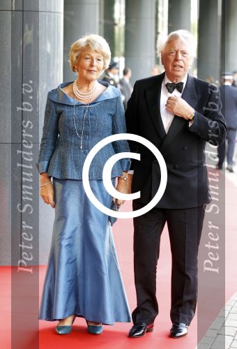 Amsterdam 27 mei 2011
Verjaardagsfeest prinses Maxima vanwege haar 40e verjaardag in het concertgebouw. Aanwezig oa Prins Willem Alexander Koningin Beatrix Prinses Irene Prinses Christina Margriet Pieter v Vollenhoven Prins Friso en mabel Wisse Smit Prins Constantijn en Prinses laurentien Prins Maurits en Marilenen Prins Bernhard en Annette Prins Floris en Aimee  Prins Pieter Christiaan en Anita alsmede haar ouders Jorge Zorrequieta en moder en broer Martin. Mevr v Loon de la Bouchere met Cees Dam
Peter Smulders bv