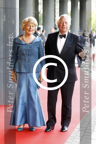 Amsterdam 27 mei 2011
Verjaardagsfeest prinses Maxima vanwege haar 40e verjaardag in het concertgebouw. Aanwezig oa Prins Willem Alexander Koningin Beatrix Prinses Irene Prinses Christina Margriet Pieter v Vollenhoven Prins Friso en mabel Wisse Smit Prins Constantijn en Prinses laurentien Prins Maurits en Marilenen Prins Bernhard en Annette Prins Floris en Aimee  Prins Pieter Christiaan en Anita alsmede haar ouders Jorge Zorrequieta en moder en broer Martin. Mevr v Loon de la Bouchere met Cees Dam
Peter Smulders bv