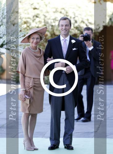 Florence 16 juni 2012
Trouwen Prinses Carolina de Borbon Parma en Albert Brenninkmeijer in de basilica di san Miniato al Monte. Albert met zijn moeder
Peter Smulders bv