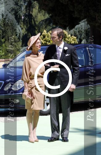 Florence 16 juni 2012
Trouwen Prinses Carolina de Borbon Parma en Albert Brenninkmeijer in de basilica di san Miniato al Monte. Albert met zijn moeder
Peter Smulders bv