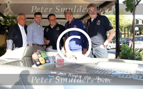 Brescia 16 en 17 mei 2012
State of Art is sponsor van de mille miglia en rijdt met div rijders in hun porsches spyder. Oa Jan Peter Balkenende Albert Westerman en jan Kees de Jager rijden mee.
Peter Smulders bv
Peter Smulders bv