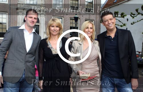 Edam Volendam 12 mei 2012
Trouwen Annemarie Hoek en Simon Keizer in Dam hotel in Edam. Aloys Buys en Alice Buys met partners
Peter Smulders bv