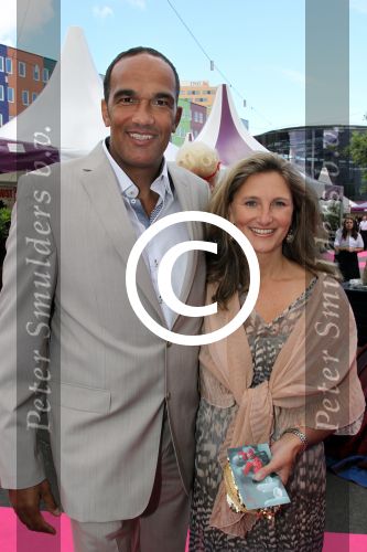 Amsterdam 2 juni 2012
Amsterdam diner in Heineken Music Hall HMH . Arnold Vanderleyde met vrouw
Peter Smulders bv