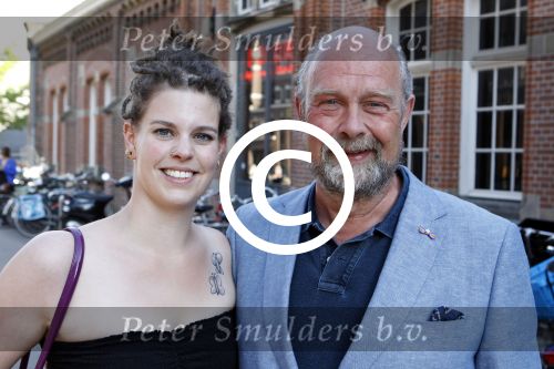 Amsterdam 28 mei 2012
Presentatie in panama. Bert Simhoffer met zijn vrouw
Peter Smulders bv