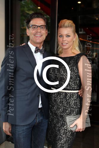 Amsterdam 8 mei 2012
Afscheid John Lukken van Beau Monde en aankondiging nieuwe hoofdredaktrice Mies de Vries bij le Garage. Bridget Maasland
Peter Smulders bv