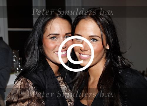 Amsterdam 2 februari 2012
Presentatie n ieuwe talkies in hotel de Dylan. Vriendin en schoonzus Demy de Zeeuw
Danielle Slof en haar zus Maybritt Slof
Peter Smulders bv