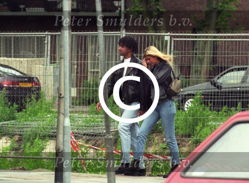 Amsterdam, 20 Juni 1996
De eerste exclusieve foto\'s van Ruud Gullit met zijn nieuwe vriendin Estelle Cruyff (Estelle Gullit}.
Foto Peter Smulders BV