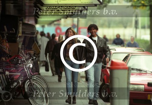 Amsterdam, 20 Juni 1996
De eerste exclusieve foto\'s van Ruud Gullit met zijn nieuwe vriendin Estelle Cruyff (Estelle Gullit}.
Foto Peter Smulders BV