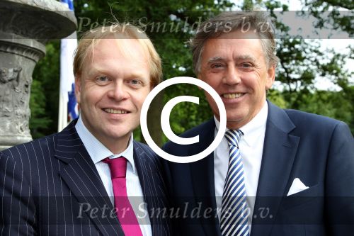 Breukelen 12 juni 2012
Haringparty op Neijenrode. Frits Huffnagels en Ed Nijpels
Peter Smulders bv