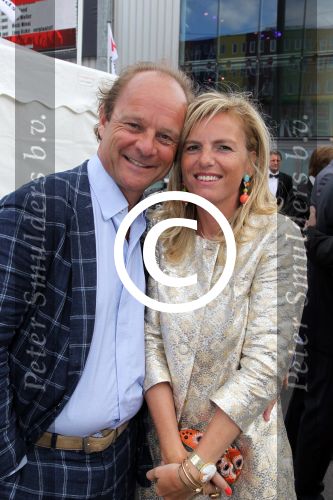 Amsterdam 2 juni 2012
Amsterdam diner in Heineken Music Hall HMH . Eduard Schaepman met vrouw
Peter Smulders bv