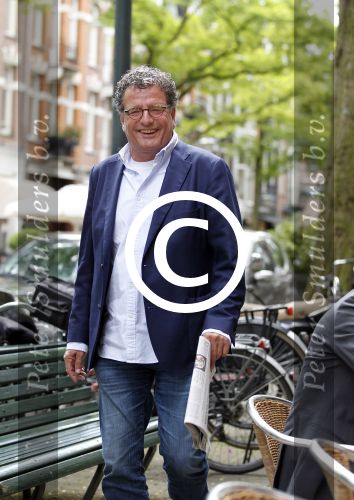 Amsterdam 8 juni 2012
Edwin de Vries op de corneli schuytstraat.
Peter Smulders bv