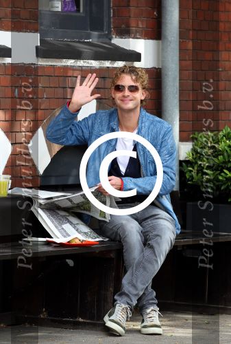 Amsterdam 2 juni 2012
Ewout Genemans op terras.
Peter Smulders bv