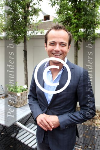 Breda 5 juni 2012
Presentatie Cook acadamy van Princess met Joop Braakhekke Geert Hoes Hind en Aad Ouborg.
Peter Smulders bv