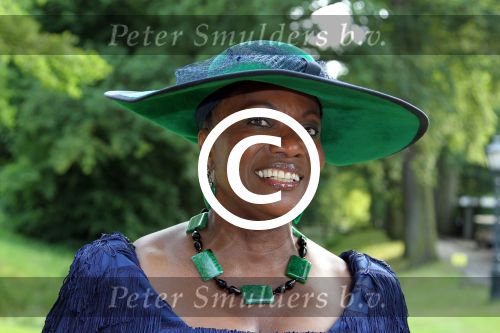 Breukelen 12 juni 2012
Haringparty op Neijenrode. Gerda Havertong met man
Peter Smulders bv
