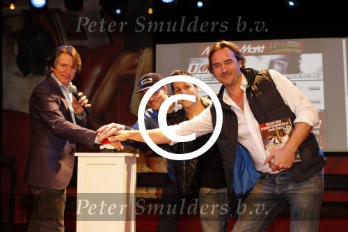 Hilversum, 7 Mei 2011 Feestelijke presentatie 11e Hitdossier Top 40 bij de Vorstin in Hilversum.
Met Jeorne v Nieuwenhuizen, Erik de Zwart, Gers Pardoel en Jody Bernal
Foto Peter Smulders BV