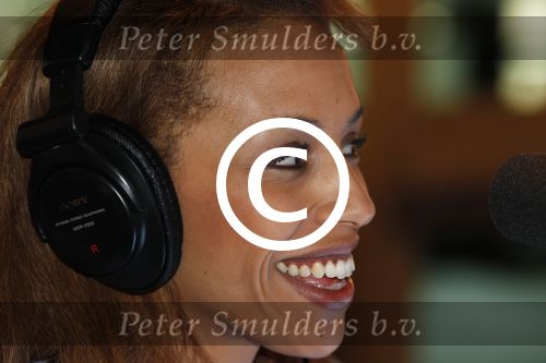 Hilversum 11 mei 2012
Joan Franka bij uitzwaaien ivm met het songfestival bij de tros. oa aanwezig Glennis Grace Marga Bult en daniel Dekker.
Peter Smulders bv