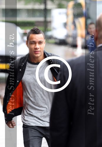 Amsterdam 4 juni 2012
Vertrek Nederlands elftal v.a. het Hilton hotel naar het EK in Oekraine en Polen.
Gregory van der Wiel
Peter Smulders bv