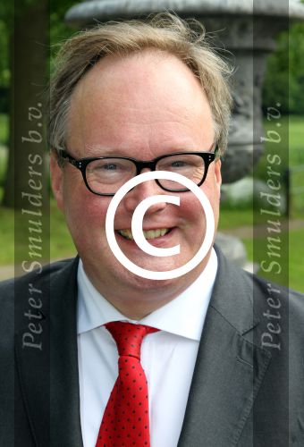 Breukelen 12 juni 2012
Haringparty op Neijenrode. hans v baalen
Peter Smulders bv