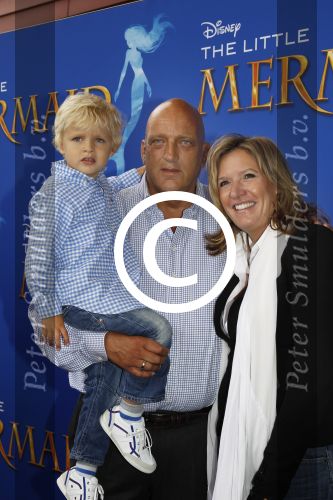 Rotterdam, 16 Juni 2012
Premiere Musical Little Mermaid in het Nieuwe Luxor theater
Herman den Blijker met zijn vrouw Jacquelinde de Blijker en zoontje Matz den Blijker
Foto Peter Smulders BV