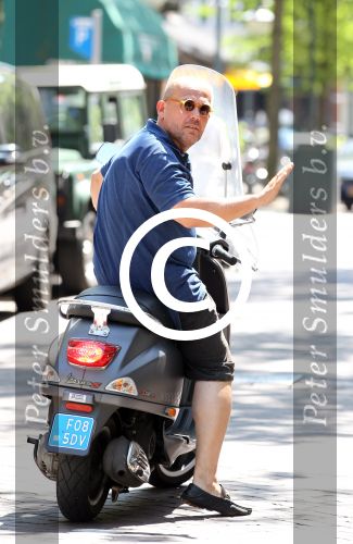 Amsterdam 25 mei 2012
Jaap van Zweden op zijn vespa scooter.
Peter Smulders bv