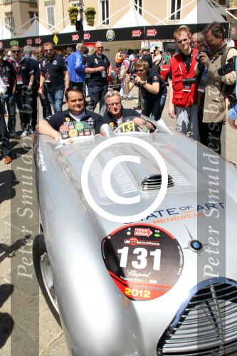 Brescia 16 en 17 mei 2012
State of Art is sponsor van de mille miglia en rijdt met div rijders in hun porsches spyder. Oa Jan Peter Balkenende Koen Wauters en jan Kees de Jager rijden mee.
Peter Smulders bv
Peter Smulders bv
