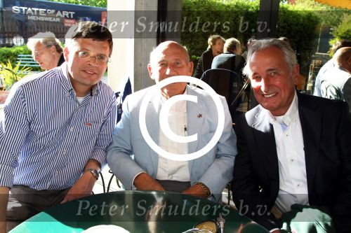 Brescia 16 en 17 mei 2012
State of Art is sponsor van de mille miglia en rijdt met div rijders in hun porsches spyder. Oa Jan Peter Balkenende Koen Wauters en jan Kees de Jager rijden mee.
Peter Smulders bv
Peter Smulders bv