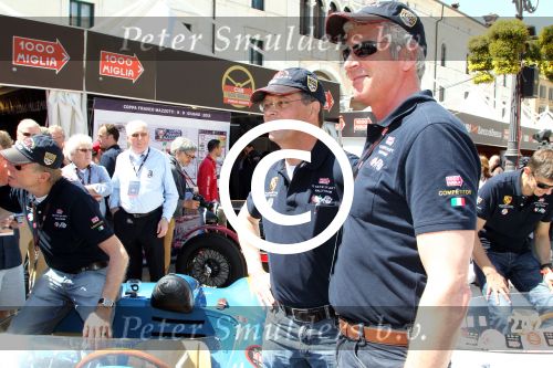 Brescia 16 en 17 mei 2012
State of Art is sponsor van de mille miglia en rijdt met div rijders in hun porsches spyder. Oa Jan Peter Balkenende Koen Wauters en jan Kees de Jager rijden mee.
Peter Smulders bv
Peter Smulders bv