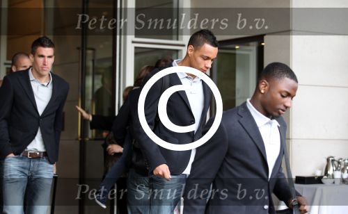 Amsterdam 4 juni 2012
Vertrek Nederlands elftal v.a. het Hilton hotel naar het EK in Oekraine en Polen.
Jetro Willems
Peter Smulders bv