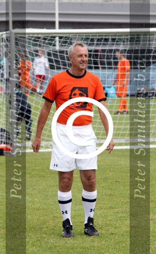 Amsterdam 1 juni 2012
Voetbaltournooi Johan Cruijff foundation in het olympisch stadion .
oa Johan Cruijff John Ewbank Thomas Acda Aron Winter Brian Roy Tonnie Bruins Slot Ronald de Boer William Spaay Najib Amhali Edwin v d Sar Raoul Heertje en Rohan Marley ( zoon Bob Marley) deden mee.
Peter Smulders bv