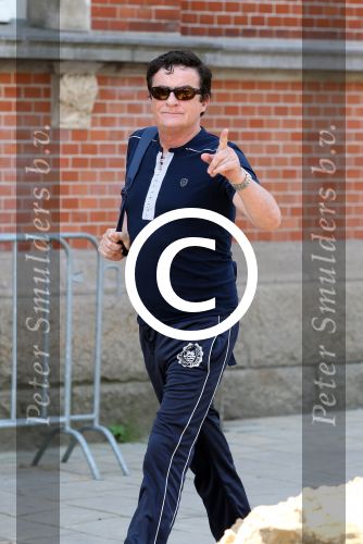 Amsterdam 24 mei 2012
Johnny Kraaykamp jr op weg naar training bij Lucia Marthas voor nieuwe musical , Musicals go mad die in juni in premiere gaan.
Peter Smulders bv
