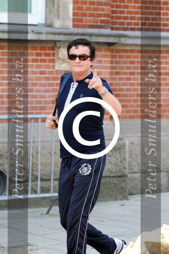 Amsterdam 24 mei 2012
Johnny Kraaykamp jr op weg naar training bij Lucia Marthas voor nieuwe musical , Musicals go mad die in juni in premiere gaan.
Peter Smulders bv