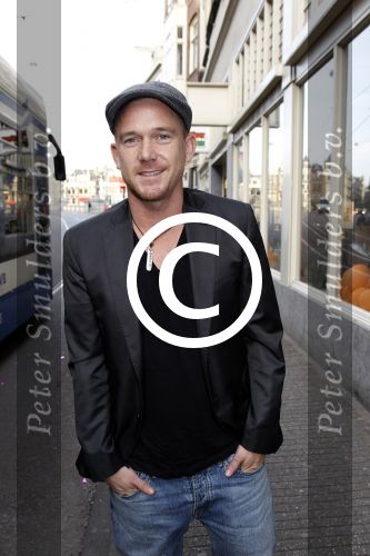 Amsterdam 14 juni 2012
Bachelor uitreiking in club Air van Jackie.
Peter Smulders bv