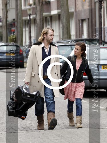 Amsterdam 4 maart 2012
Katja Romer Schuurman en Thijs Romer op straat in Amsterdam en in hun porsche 911 cabrio.
Peter Smulders bv
