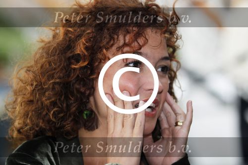 Muiden 11 jjuni 201Angela Groothuizen ontvangt prijs uit handen van Katja Schuurman voor haar inzet in mamacash.
Peter Smulders bv