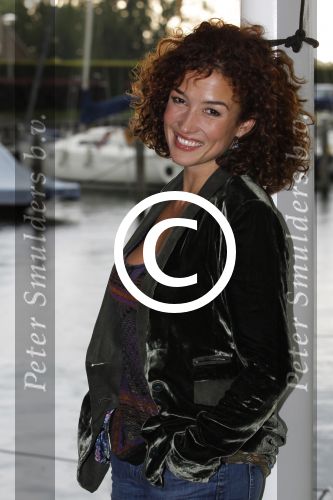 Muiden 11 jjuni 201Angela Groothuizen ontvangt prijs uit handen van Katja Schuurman voor haar inzet in mamacash.
Peter Smulders bv