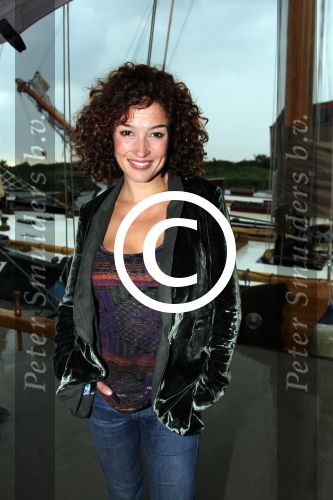 Muiden 11 jjuni 201Angela Groothuizen ontvangt prijs uit handen van Katja Schuurman voor haar inzet in mamacash.
Peter Smulders bv