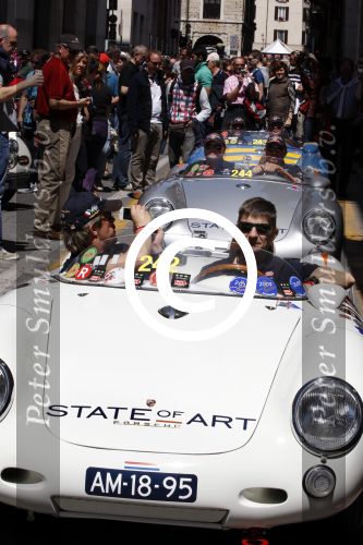 Brescia 16 en 17 mei 2012
State of Art is sponsor van de mille miglia en rijdt met div rijders in hun porsches spyder. Oa Jan Peter Balkenende Koen Wauters en jan Kees de Jager rijden mee.
Peter Smulders bv
Peter Smulders bv