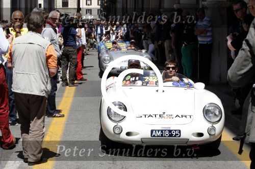 Brescia 16 en 17 mei 2012
State of Art is sponsor van de mille miglia en rijdt met div rijders in hun porsches spyder. Oa Jan Peter Balkenende Koen Wauters en jan Kees de Jager rijden mee.
Peter Smulders bv
Peter Smulders bv