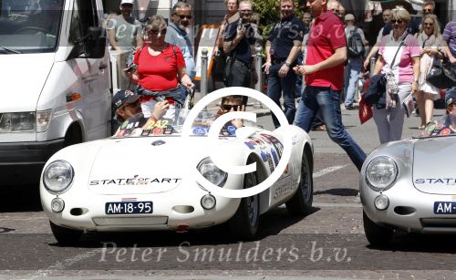 Brescia 16 en 17 mei 2012
State of Art is sponsor van de mille miglia en rijdt met div rijders in hun porsches spyder. Oa Jan Peter Balkenende Koen Wauters en jan Kees de Jager rijden mee.
Peter Smulders bv
Peter Smulders bv