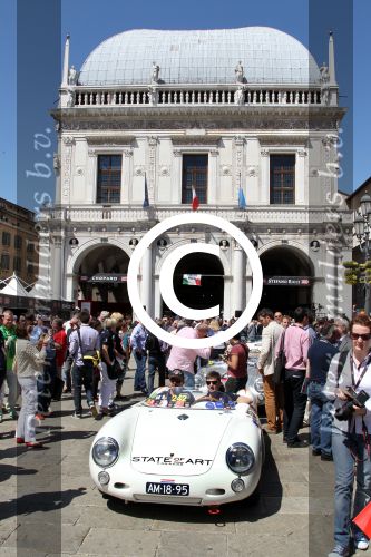 Brescia 16 en 17 mei 2012
State of Art is sponsor van de mille miglia en rijdt met div rijders in hun porsches spyder. Oa Jan Peter Balkenende Koen Wauters en jan Kees de Jager rijden mee.
Peter Smulders bv
Peter Smulders bv